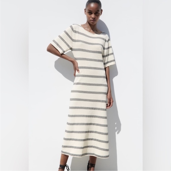 Zara Dresses & Skirts - Zara STRIPED KNIT DRESS